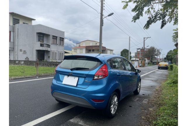2014 FORD FIRSTA  第4張相片