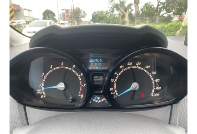 2014 FORD FIRSTA  第9張相片