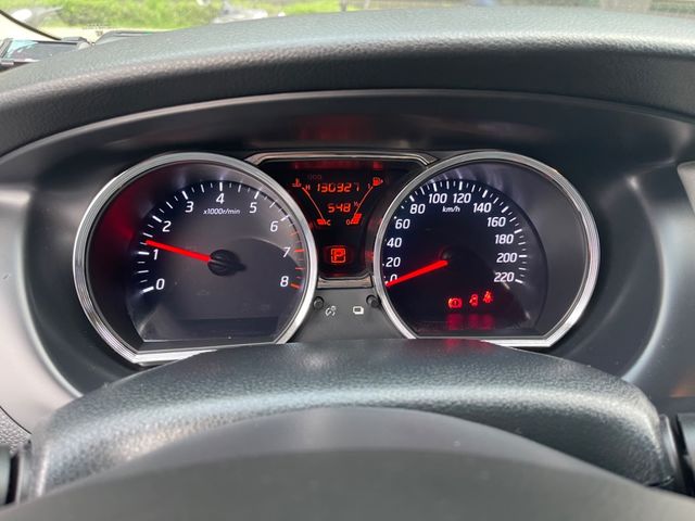 NISSAN日產 LIVINA  第2張相片