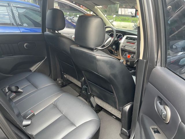 NISSAN日產 LIVINA  第5張相片