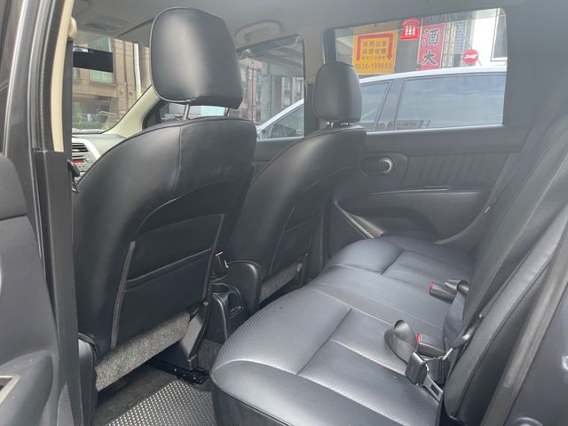 NISSAN日產 LIVINA  第6張相片
