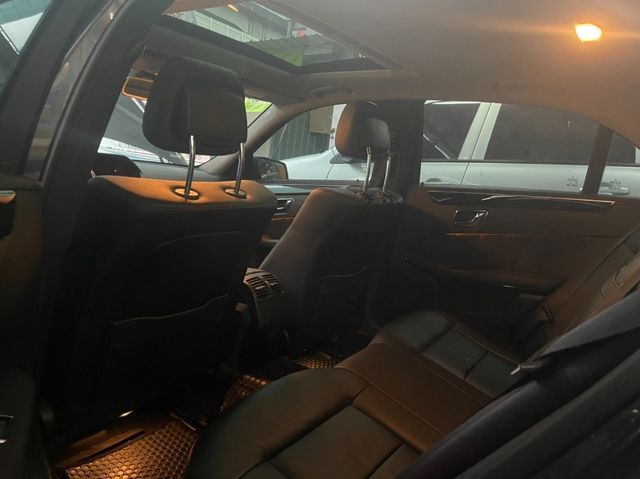 M-BENZ賓士 E250  第9張相片