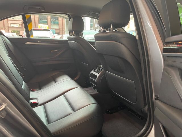 BMW寶馬 520D  第12張相片