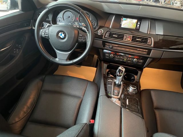 BMW寶馬 520D  第14張相片