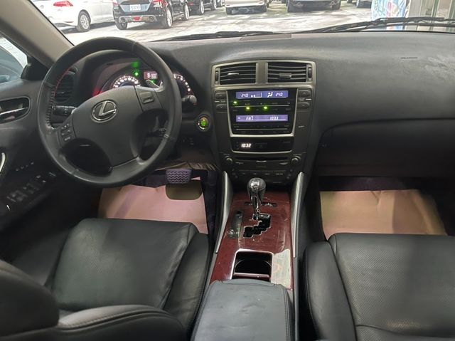 LEXUS凌志 IS250  第9張相片