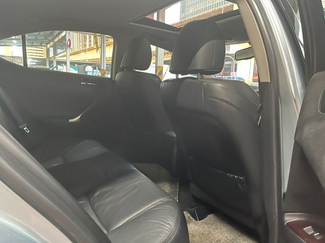 LEXUS凌志 IS250  第12張相片