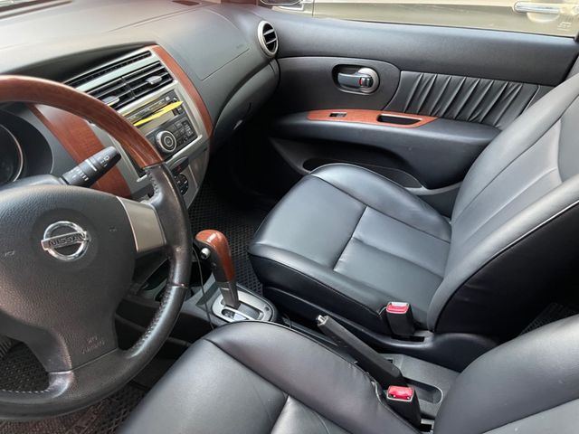 NISSAN日產 LIVINA  第6張相片