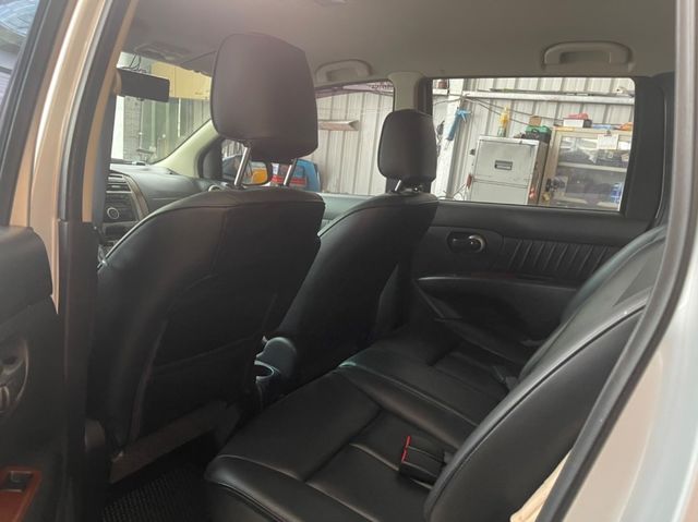 NISSAN日產 LIVINA  第4張相片
