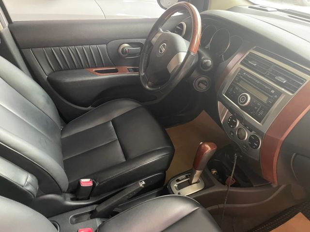 NISSAN日產 LIVINA  第8張相片