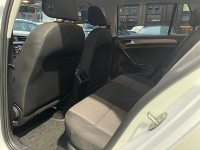 VOLKSWAGEN福斯 GOLF  第10張相片
