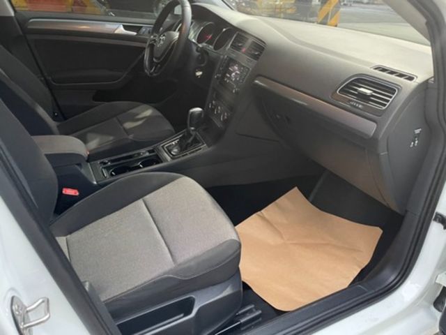 VOLKSWAGEN福斯 GOLF  第15張相片