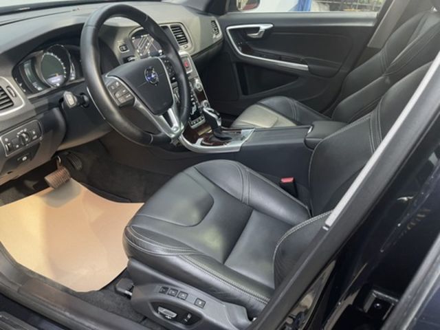 VOLVO富豪 S60  第9張相片