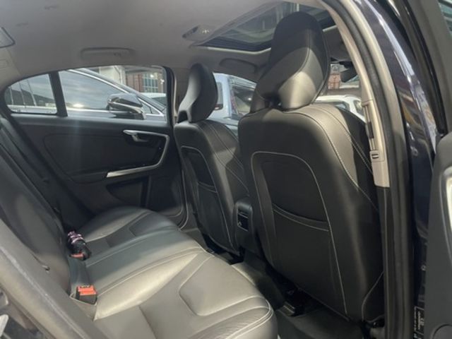 VOLVO富豪 S60  第13張相片