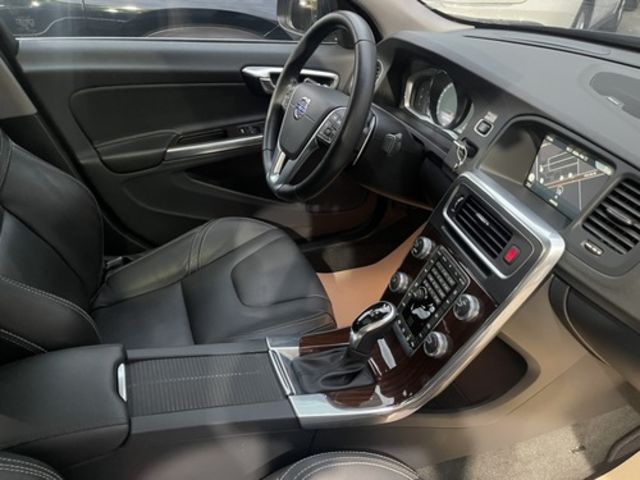 VOLVO富豪 S60  第20張相片
