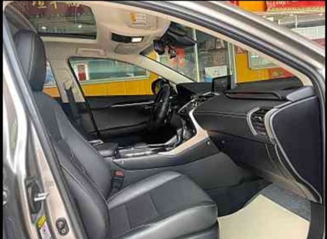 LEXUS凌志 NX300H  第7張相片