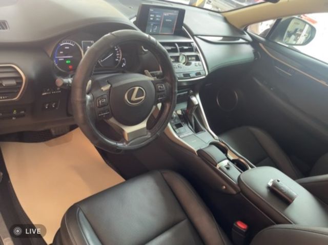 LEXUS凌志 NX300H  第13張相片