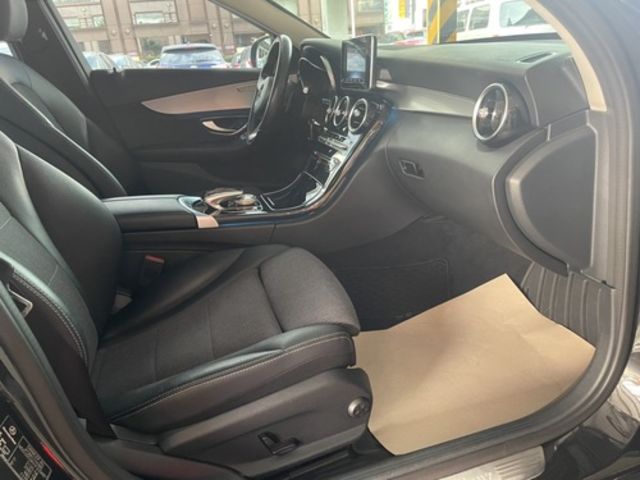 M-BENZ賓士 C250  第7張相片