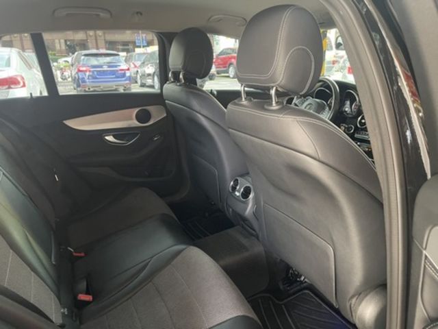 M-BENZ賓士 C250  第11張相片