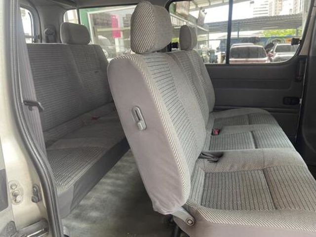 TOYOTA豐田 HIACE  第2張相片