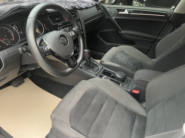 VOLKSWAGEN福斯 GOLF  第8張相片