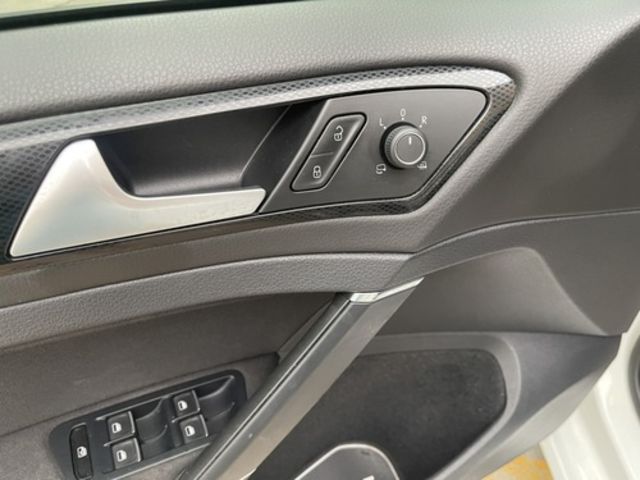 VOLKSWAGEN福斯 GOLF  第13張相片