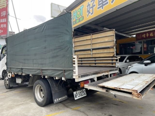 HINO日野 300  第4張相片