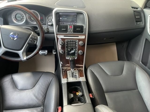 VOLVO富豪 XC60  第12張相片