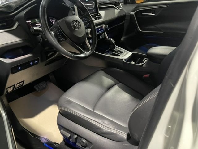TOYOTA豐田 RAV4  第27張相片