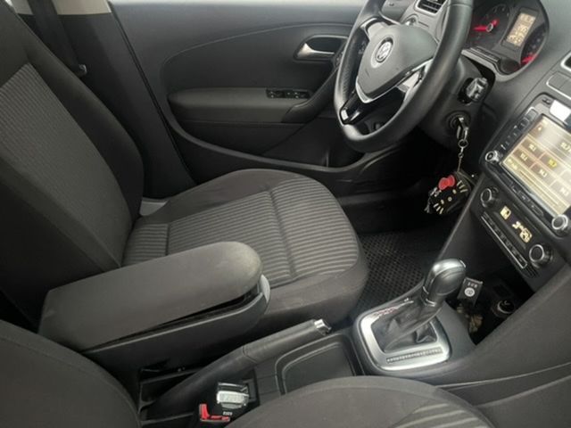 VOLKSWAGEN福斯 POLO  第8張相片