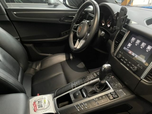 PORSCHE保時捷 MACAN  第8張相片