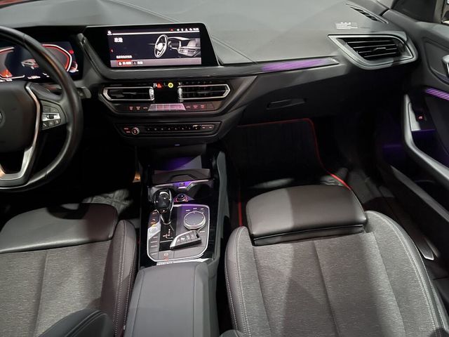 BMW寶馬 118  第6張相片