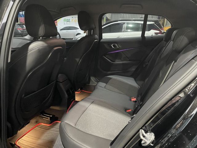 BMW寶馬 118  第12張相片