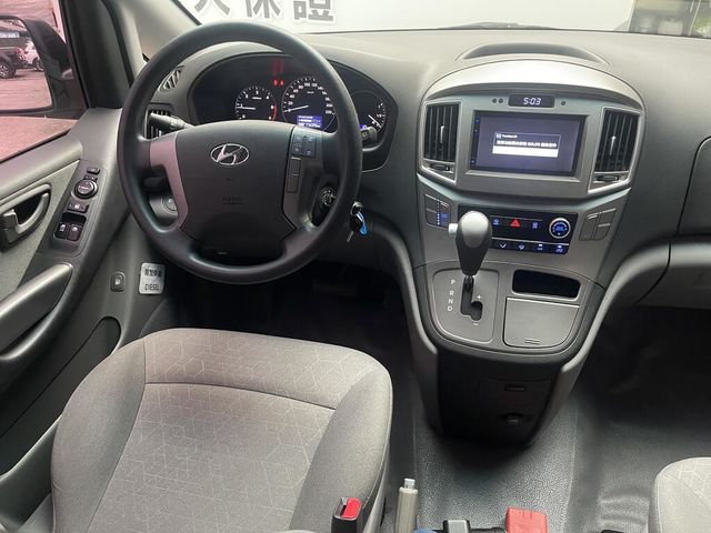 HYUNDAI現代 GRAND STAREX  第7張相片