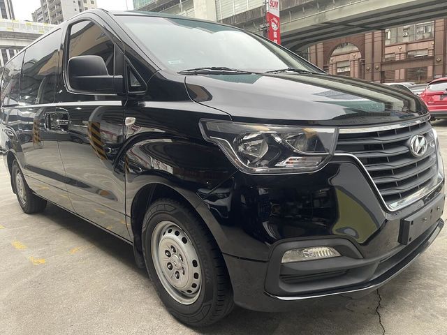 HYUNDAI現代 GRAND STAREX  第13張相片
