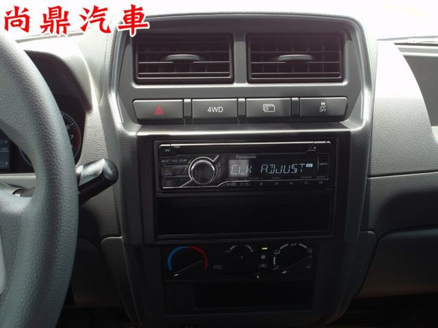 2020型 四輪傳動 手排 原鈑件 里程僅跑6萬 新安裝三面篷 有行車紀錄器  第17張相片