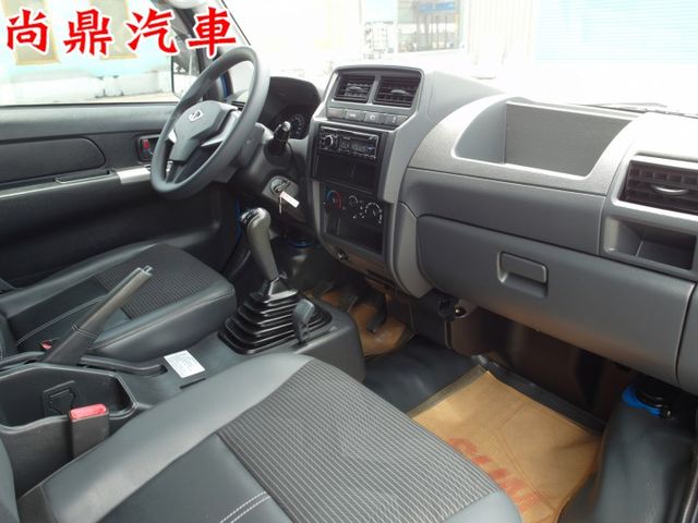 2020型 四輪傳動 手排 原鈑件 里程僅跑6萬 新安裝三面篷 有行車紀錄器  第20張相片
