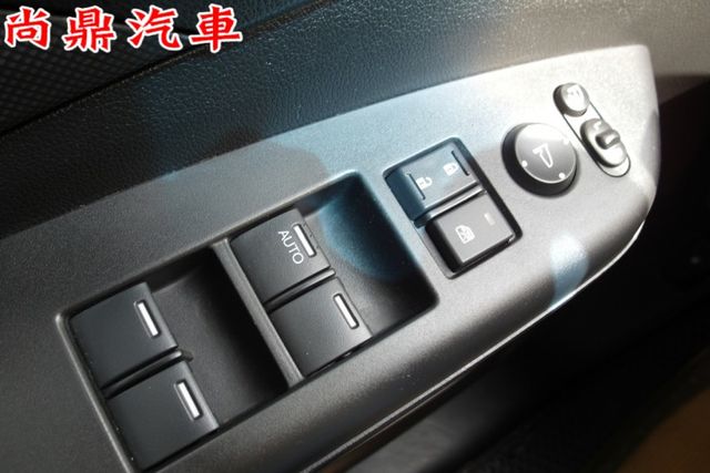 2013型 2.4L 已加裝安卓機 定速 換檔撥片 藍芽 導航 倒車雷達 後座出風口 行車紀錄器 歡迎來店賞車  第11張相片