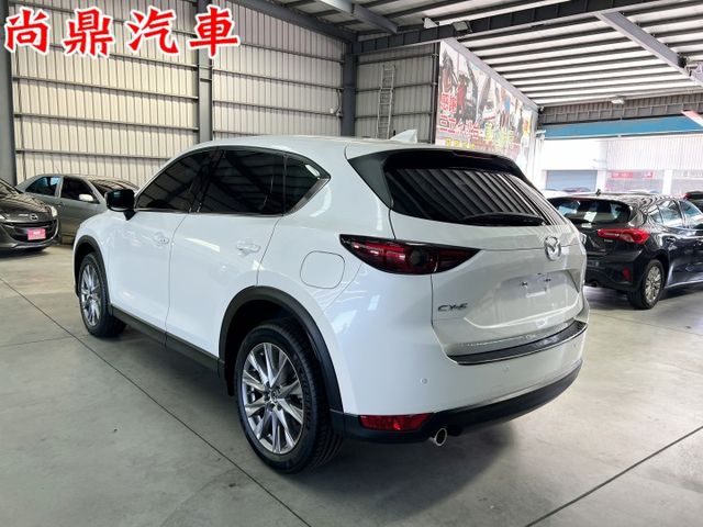 旗艦經典 全車原鈑件 BOSE音響 ACC跟車 車道偏離 電動尾門 免鑰匙 盲點 360環景 電動座椅 CARPLAY  第2張相片