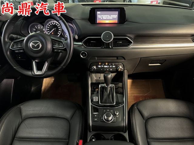 旗艦經典 全車原鈑件 BOSE音響 ACC跟車 車道偏離 電動尾門 免鑰匙 盲點 360環景 電動座椅 CARPLAY  第13張相片