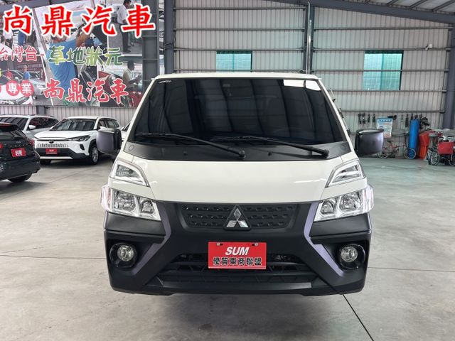 2024型 里程僅跑2萬 全車原鈑件 升降尾門 倒車影像 行車紀錄器 賺錢車 車子漂亮 歡迎賞車  第7張相片