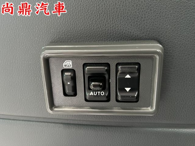 2024型 里程僅跑2萬 全車原鈑件 升降尾門 倒車影像 行車紀錄器 賺錢車 車子漂亮 歡迎賞車  第9張相片