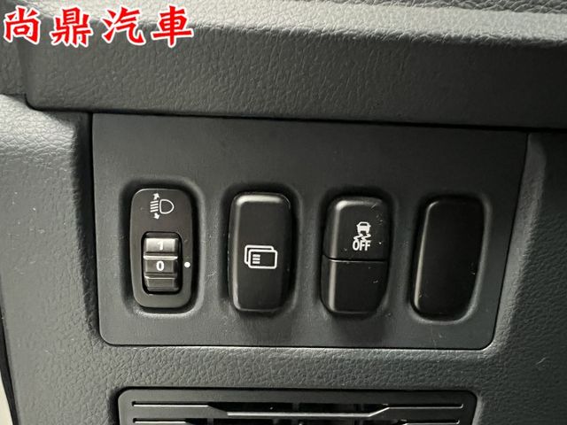 2024型 里程僅跑2萬 全車原鈑件 升降尾門 倒車影像 行車紀錄器 賺錢車 車子漂亮 歡迎賞車  第10張相片