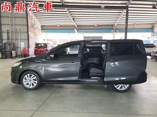 七人座 定速系統 安卓機  後座同步可觀看 倒車影像 後座出風口 行車紀錄器  第2張相片