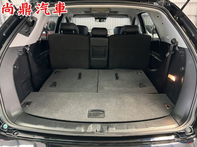 5+2人座 第三排座椅 四輪傳動 渦輪 電尾門 電動天窗 電動記憶椅 免鑰匙 環景顯影 JBL音響  第4張相片
