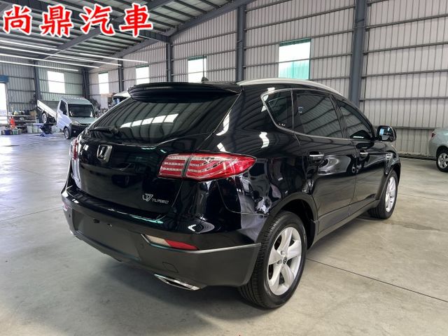 5+2人座 第三排座椅 四輪傳動 渦輪 電尾門 電動天窗 電動記憶椅 免鑰匙 環景顯影 JBL音響  第6張相片