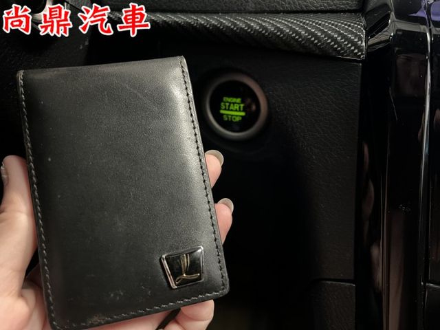 5+2人座 第三排座椅 四輪傳動 渦輪 電尾門 電動天窗 電動記憶椅 免鑰匙 環景顯影 JBL音響  第15張相片