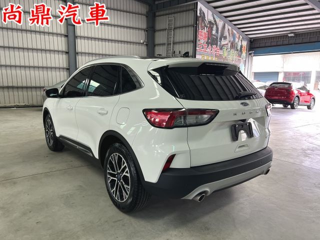 旗艦X版 360環景 全景天窗 電尾門 免鑰匙 盲點 電動座椅 導航 CARPLAY 可全額貸款 實車實價  第2張相片