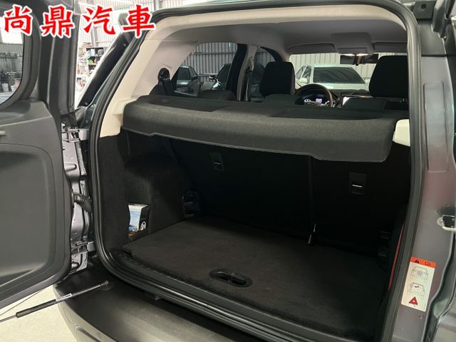 實車實價 全車原鈑件 有安卓機 倒車影像 藍芽 可參考分期貸款 歡迎來店賞車  第4張相片