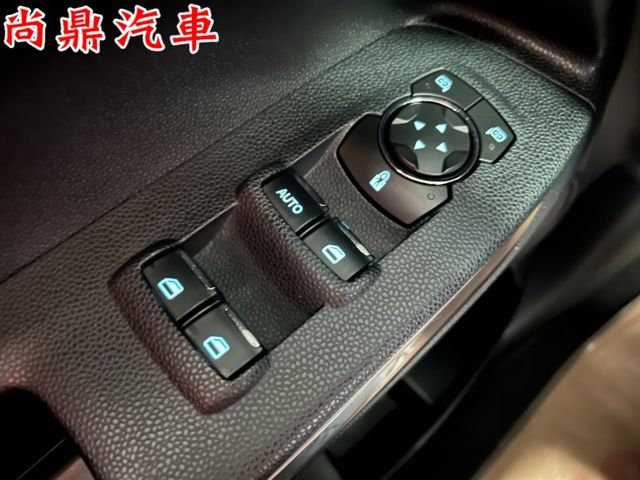 實車實價 全車原鈑件 有安卓機 倒車影像 藍芽 可參考分期貸款 歡迎來店賞車  第11張相片