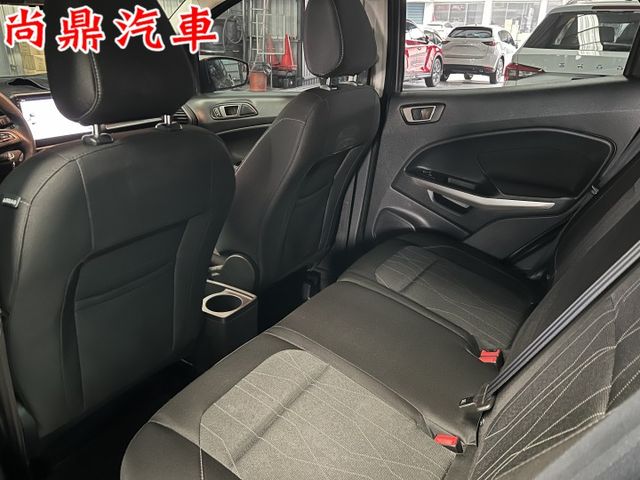 實車實價 全車原鈑件 有安卓機 倒車影像 藍芽 可參考分期貸款 歡迎來店賞車  第17張相片